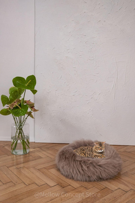 Round Natural Sheepskin Pet Bed - Greige-0