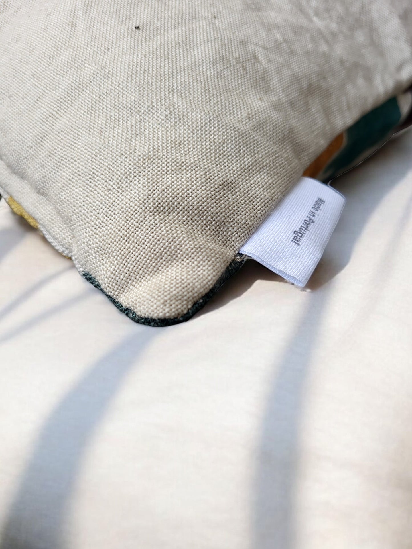Minimal Vivid Linen cushion cover-11